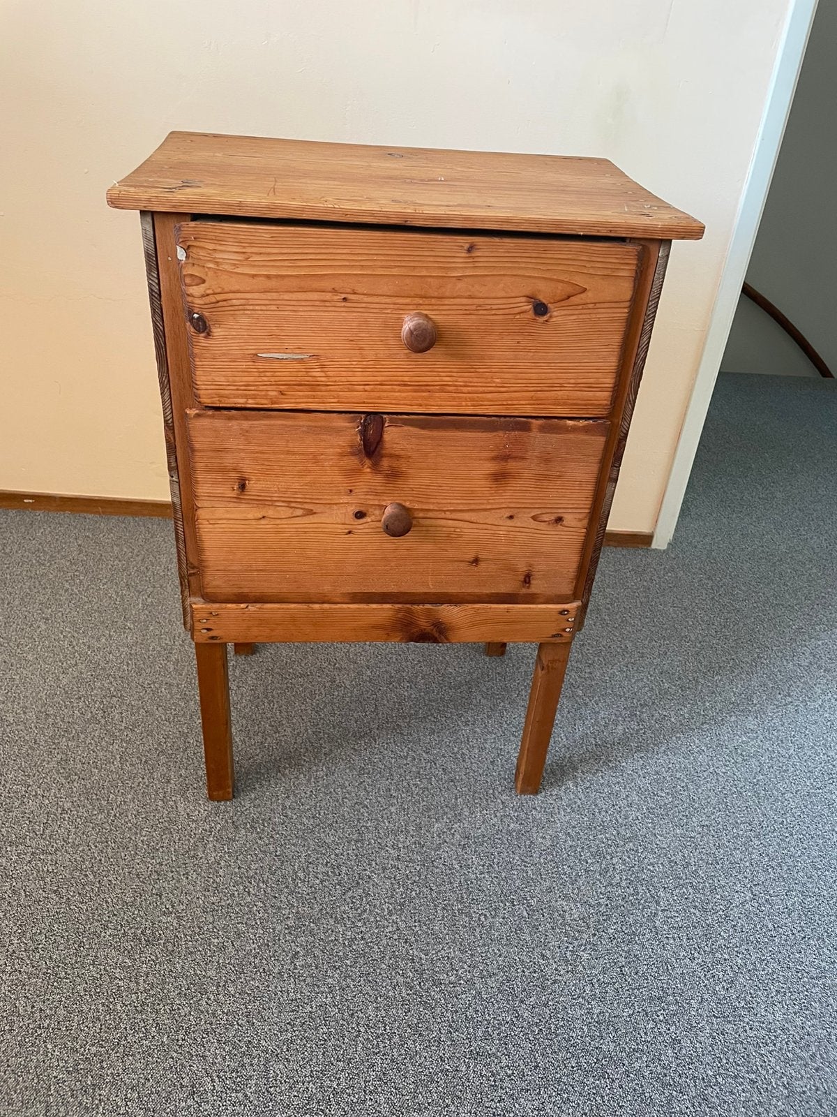 Houten kastje met 2 grote lades (oud)antiek, Huis en Inrichting, Kasten | Ladekasten, Ophalen, 1 of 2 laden, 50 tot 100 cm, Zo goed als nieuw