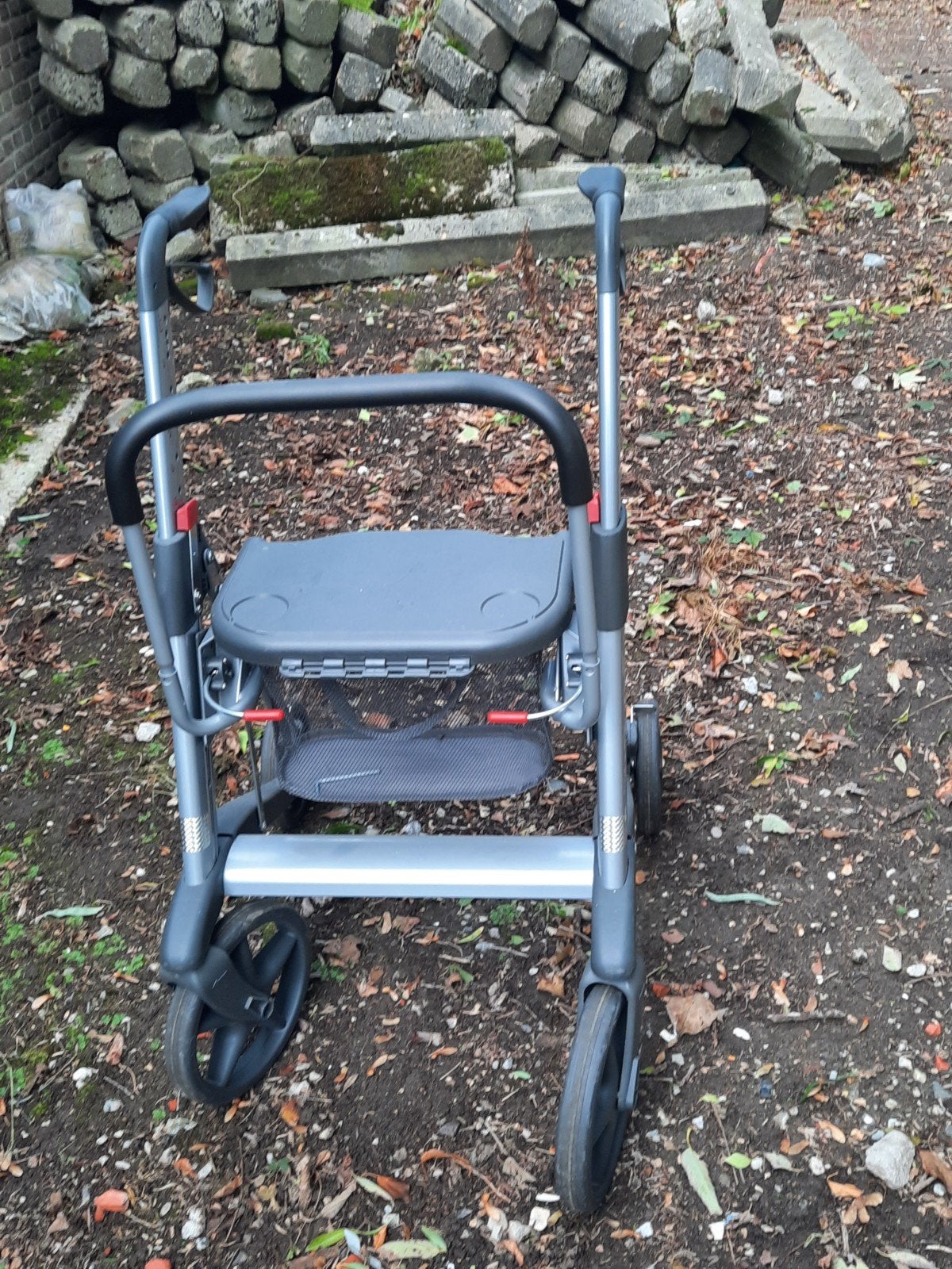 heel mooie rollator met grote wielen, Diversen, Ophalen of Verzenden