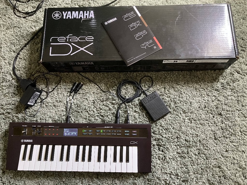 Yamaha Reface DX synthesizer + FC5 sustain pedal, Muziek en Instrumenten, Yamaha, Zo goed als nieuw, Met midi-aansluiting, Overige aantallen