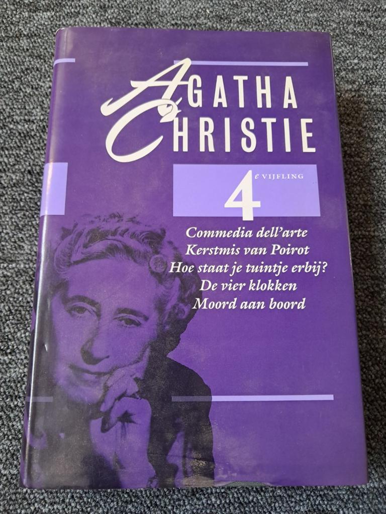 Agatha Christie - De Vijfling (4 verhalen), Boeken, Detectives, Ophalen of Verzenden, Gelezen, Agatha Christie