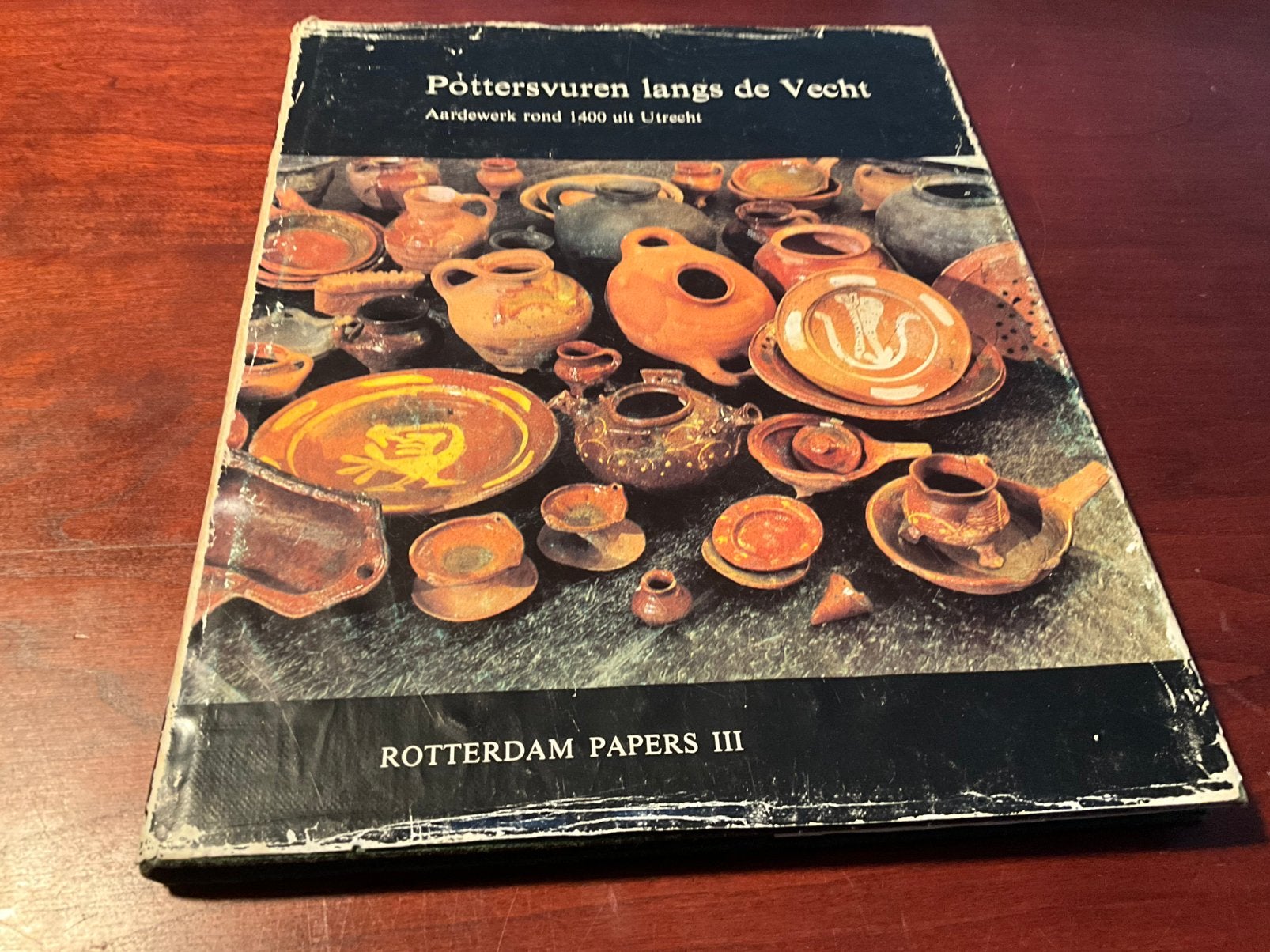 Bodemvondsten; boek Pottersvuren langs de Vecht, Antiek en Kunst, Antiek | Keramiek en Aardewerk, Ophalen of Verzenden