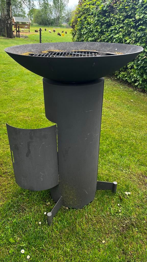 Professionele Slager BBQ - Ideaal voor Feesten & Trouwerijen, Ophalen, Zo goed als nieuw