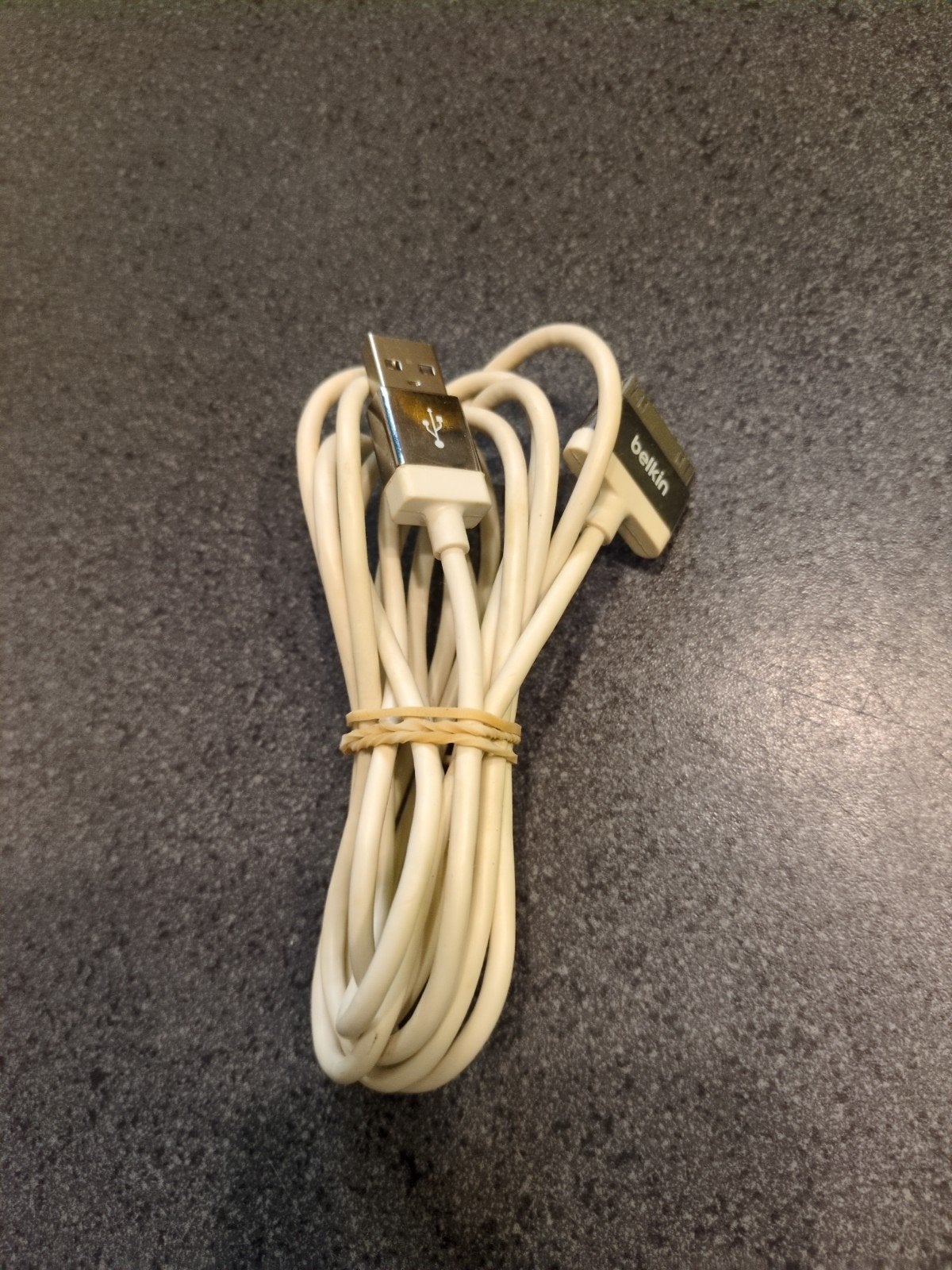 Belkin USB naar 30-pins kabel voor Apple apparaten, Ophalen of Verzenden, Gebruikt, Minder dan 2 meter, Overige kabels