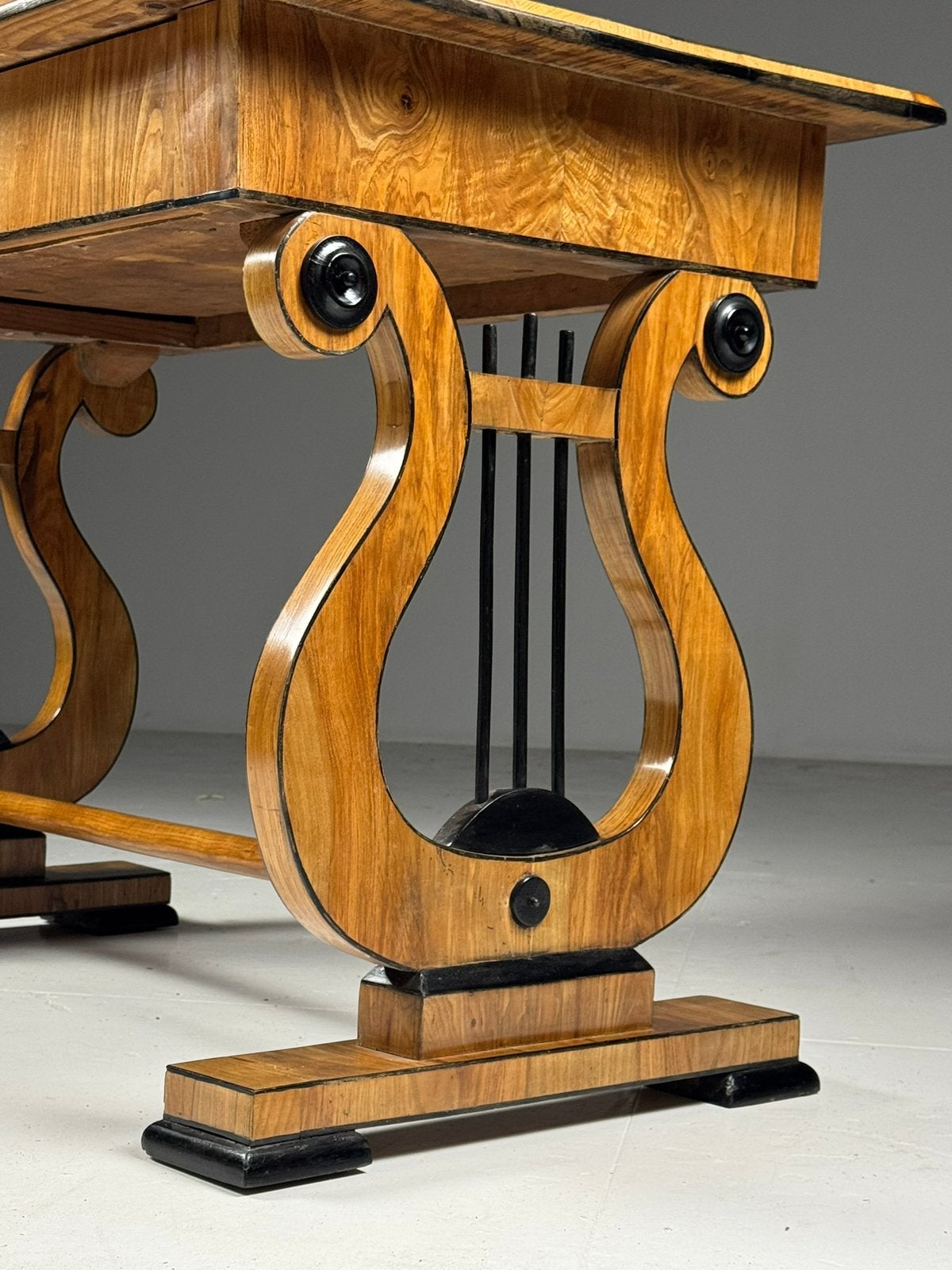 Biedermeier center table / schrijftafel 19e eeuw, Antiek en Kunst, Ophalen of Verzenden