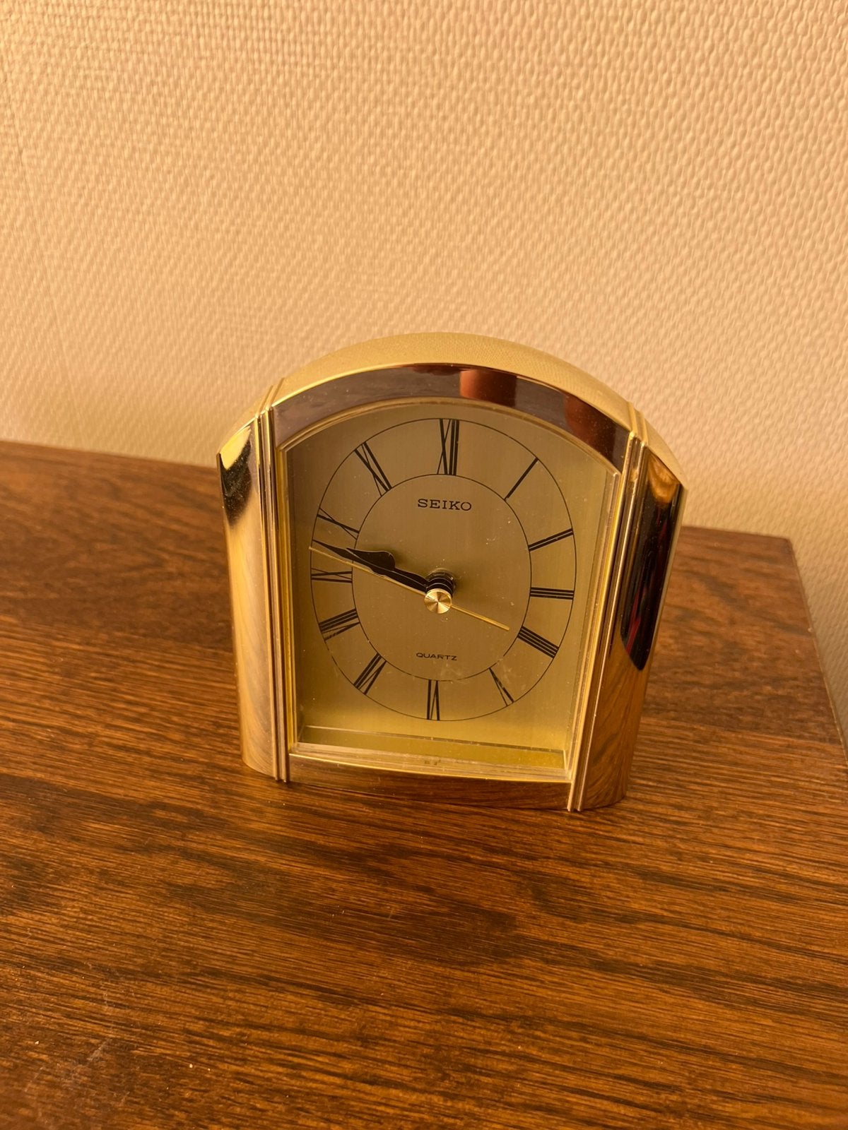 Mooi staand goud kleurig SEIKO klokje  *  PLAATJE, Goud, Klassiek, Ophalen of Verzenden, Zo goed als nieuw