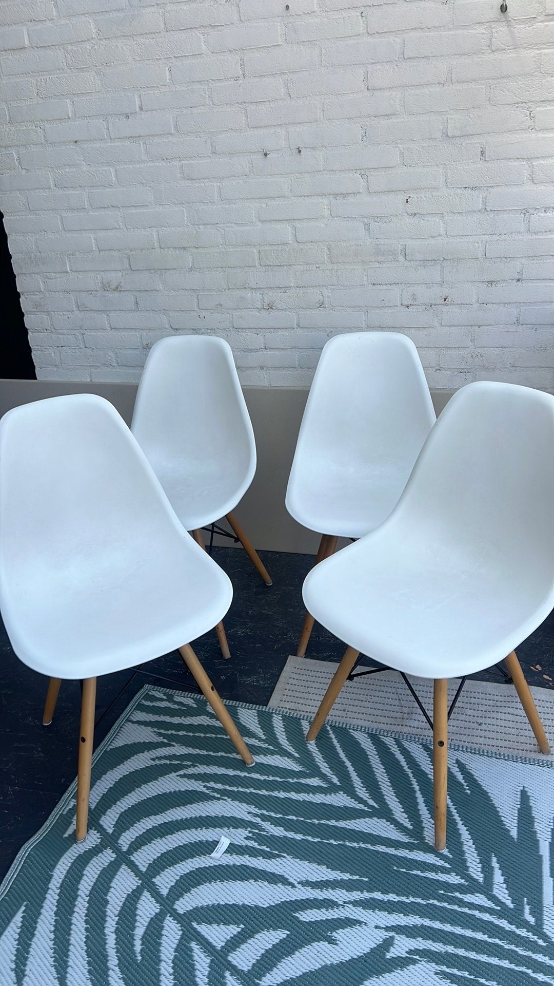 Vitra Eames stoelen  lookalike,  4x, Ophalen, Gebruikt, Wit, Vier