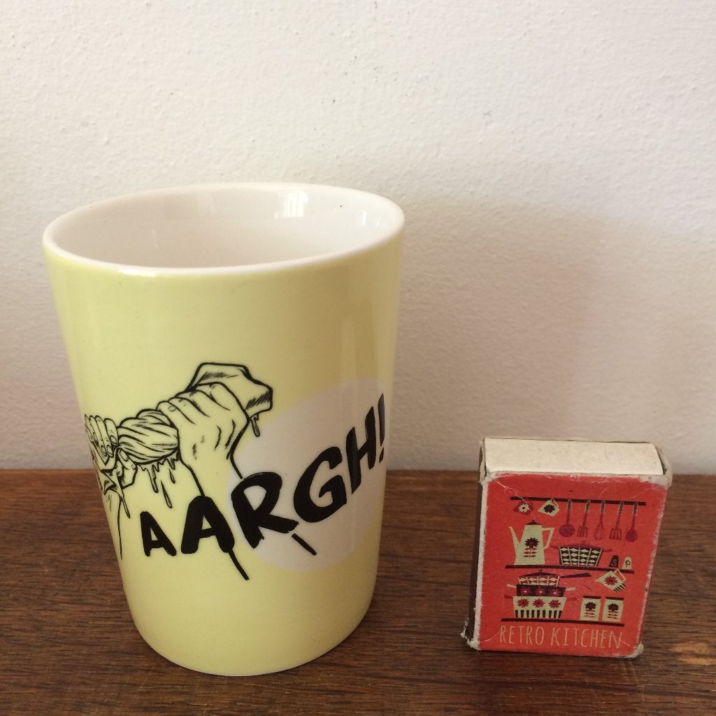 Aargh! Finish beker pastel pastelgeel geel wringen vintage, Verzamelen, Merken en Reclamevoorwerpen, Zo goed als nieuw, Gebruiksvoorwerp