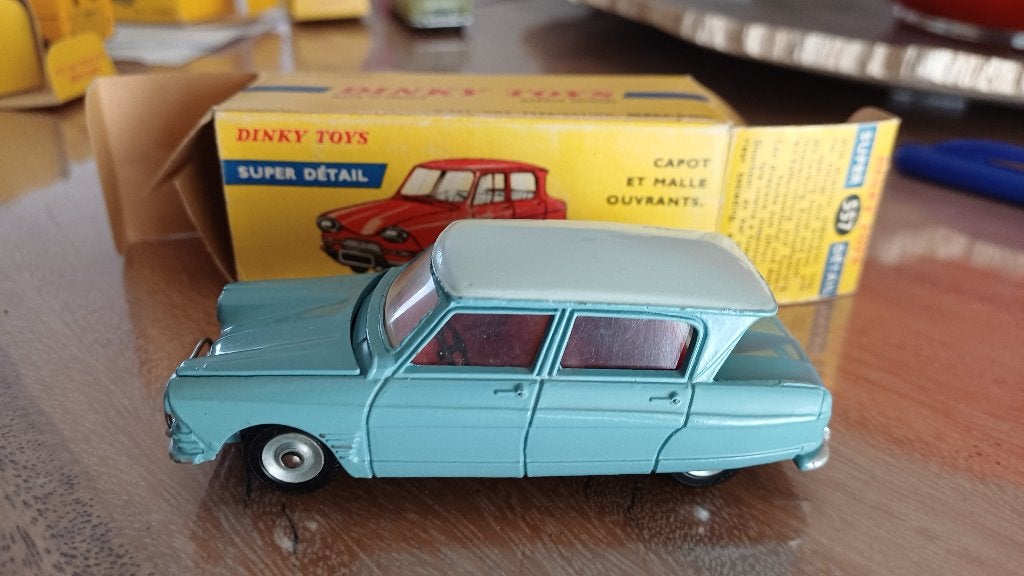 Dinky Toys citroen AMI 6 met box,no.557, Blauwe versie, Antiek en Kunst, Antiek | Speelgoed, Ophalen of Verzenden