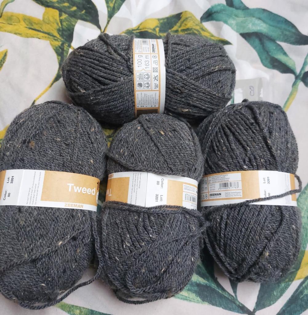 4 bollen wol grijs gespikkelt (Tweed), Ophalen of Verzenden, Nieuw, Breien of Haken, Wol of Garen
