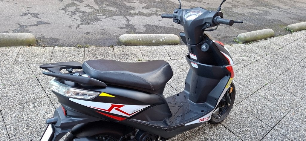 NECO ONE 12 KLASSE B, Gebruikt, Maximaal 45 km/u, 49 cc, Benzine