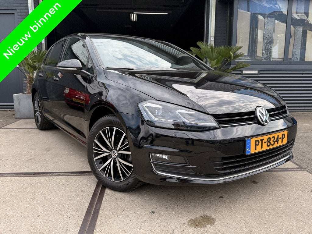 Volkswagen Golf 1.4 TSI Allstar DSG Camera PDC! Inruil mogel, Auto's, Euro 6, 4 cilinders, Zwart, 630 kg