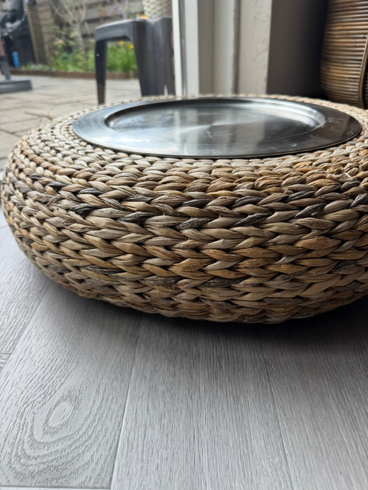 Grote gevlochten plantenmand / plantenstandaard naturel, Ophalen, Gebruikt, Rond, Overige materialen