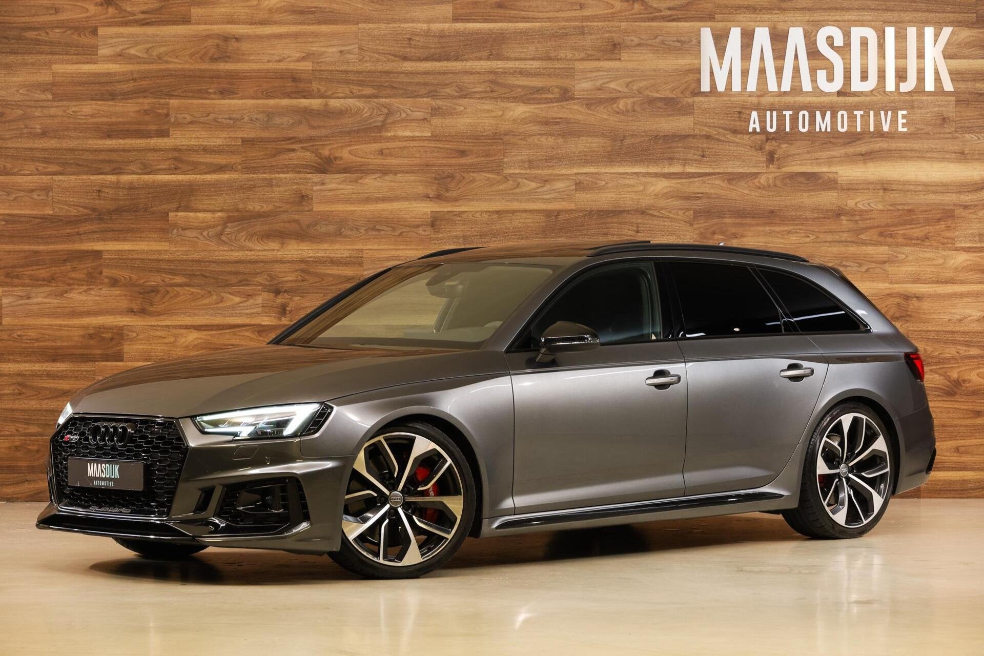 Audi RS 4 Avant 2.9 TFSI Quattro|Pano|Dynamic|Massage|B&O|, Auto's, Audi, Automaat, Dealer onderhouden, Gebruikt, Vierwielaandrijving