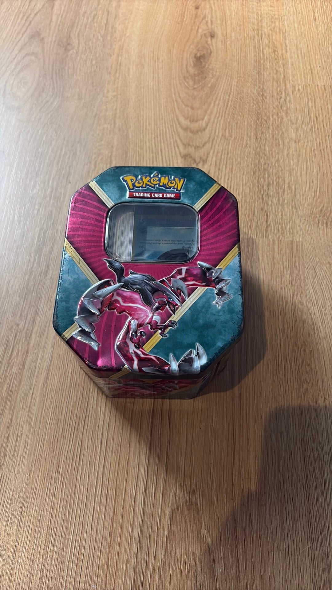 Pokemon TCG mystery tin, Ophalen of Verzenden, Zo goed als nieuw, Meerdere kaarten