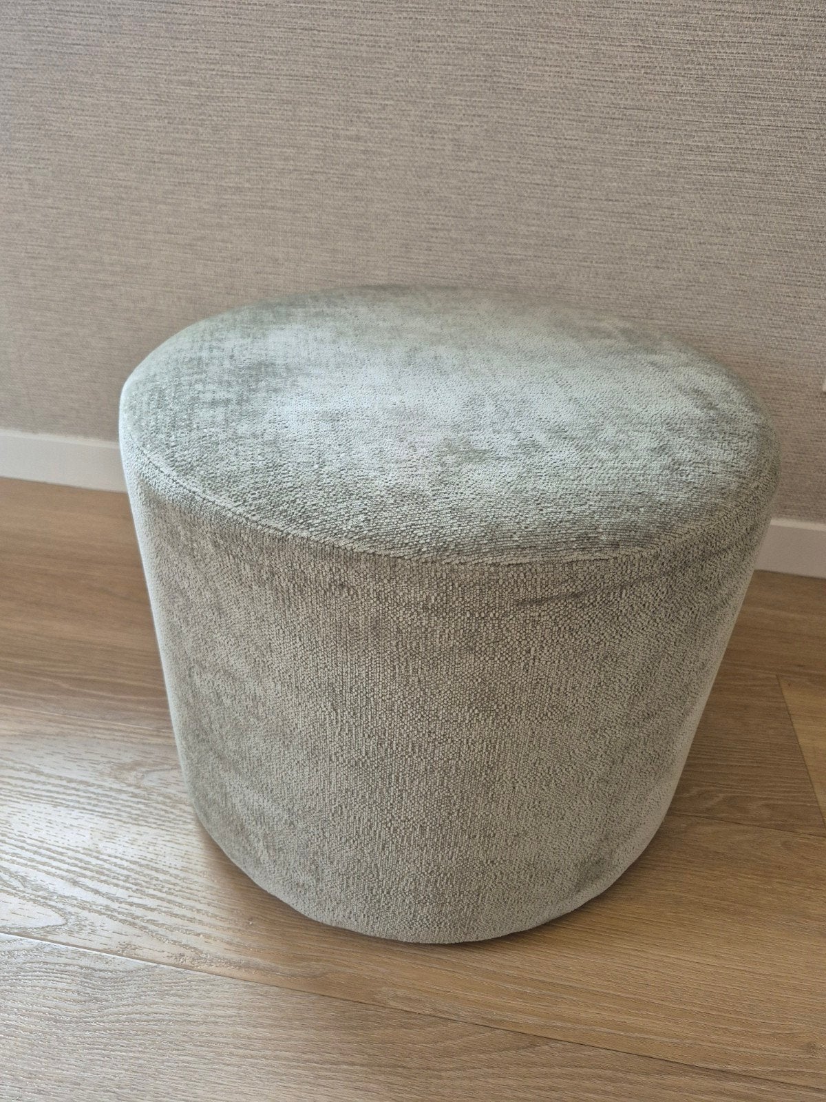 Poef Kwantum, groen, Ophalen, Zo goed als nieuw, Stof, 50 tot 75 cm