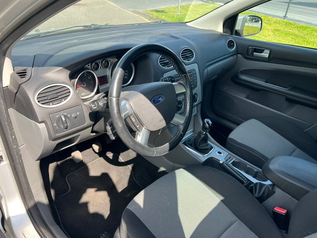 Ford FOCUS Wagon 1.6 Comfort cruise, airco, lmv (bj 2011), Auto's, Gebruikt, Zwart, 4 cilinders, 635 kg