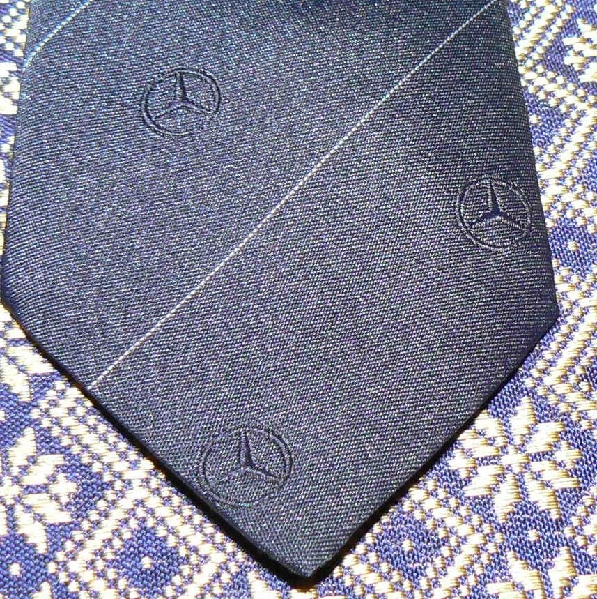 Mercedes Benz auto stropdas blauw met doorlopend logo, Ophalen of Verzenden, Nieuw, Gebruiksvoorwerp