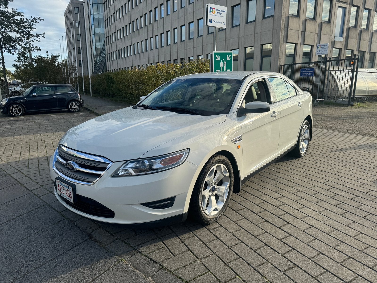 Ford taurus SEL 3.5 V6 4WD AUTOMAAT 60K MILES LEDER EXPORT, Auto's, Automaat, 1821 kg, Wit, Bedrijf
