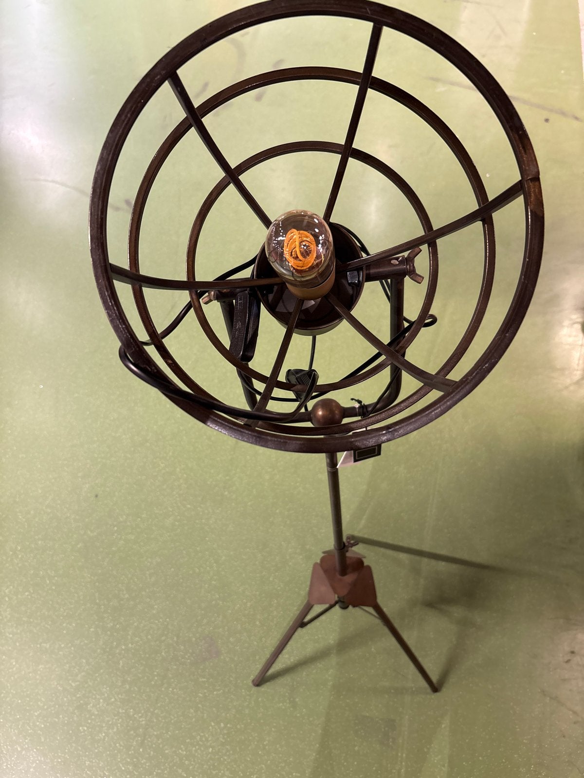 Vintage Industriële Stijl Tafellamp met Edison Lamp, Antiek en Kunst, Ophalen