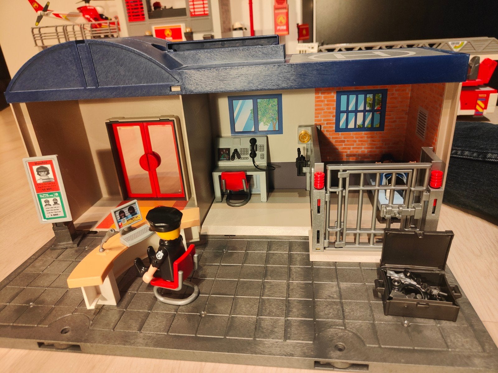 Playmobil Klein Politiebureau met Motor en Figuren, Kinderen en Baby's, Speelgoed | Playmobil, Ophalen, Gebruikt, Gebouw, Complete set