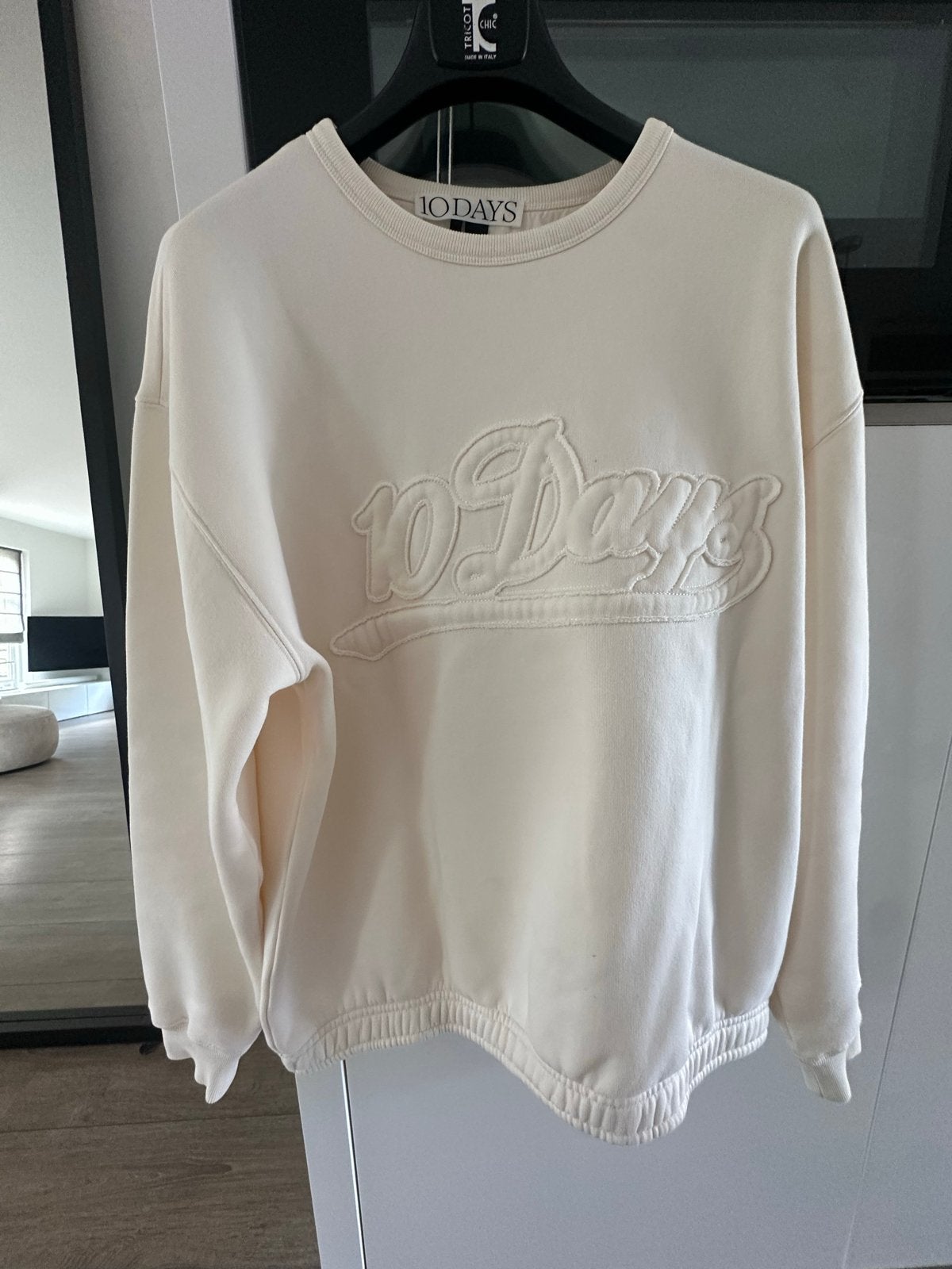 10DAYS Ivoorkleurige Sweater met Logoborduring Maat XS, Kleding | Dames, Ophalen of Verzenden, Zo goed als nieuw, Maat 34 (XS) of kleiner
