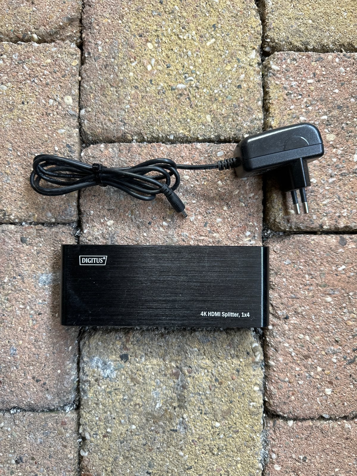 Gebruikte Digitus 4K HDMI 1x4 splitter, Ophalen of Verzenden, Gebruikt, Overige kabels