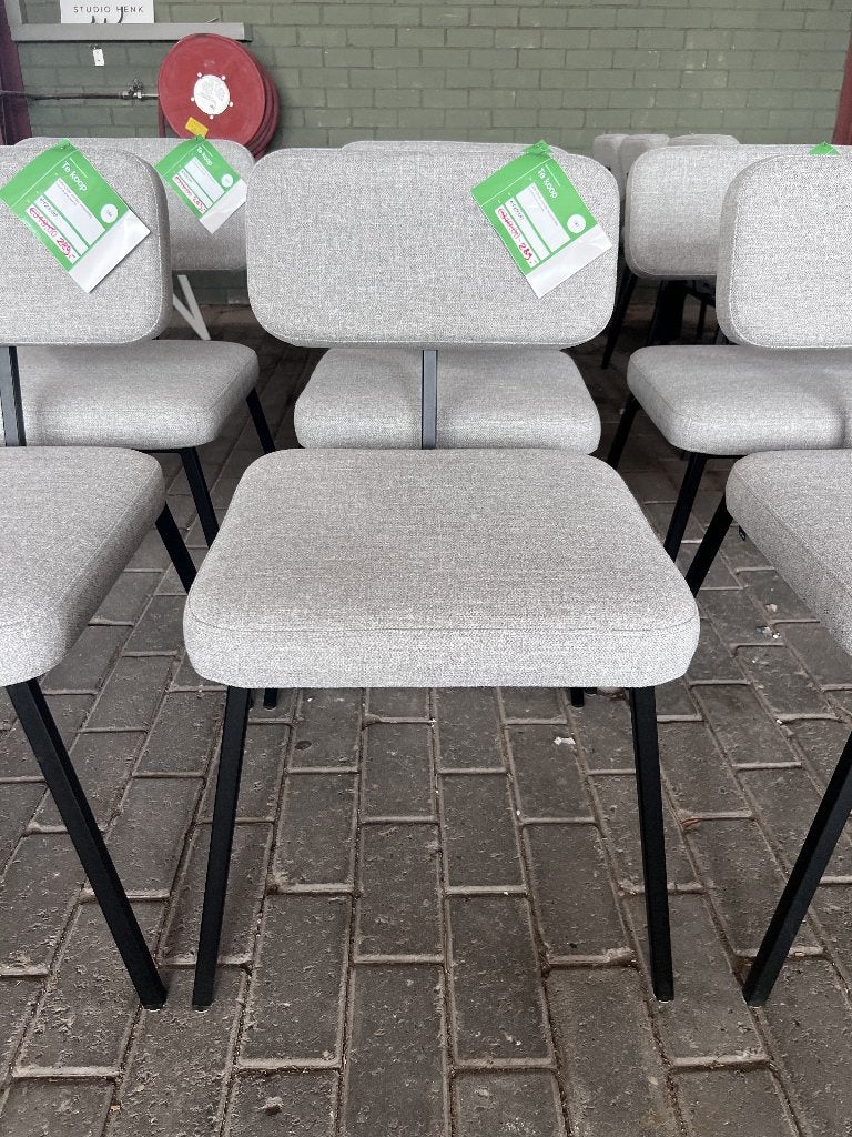 Studio Henk Ode Eetkamerstoel Orion steel | Van €429, nu, Studio Henk, Nieuw, Ophalen of Verzenden, Studio Henk