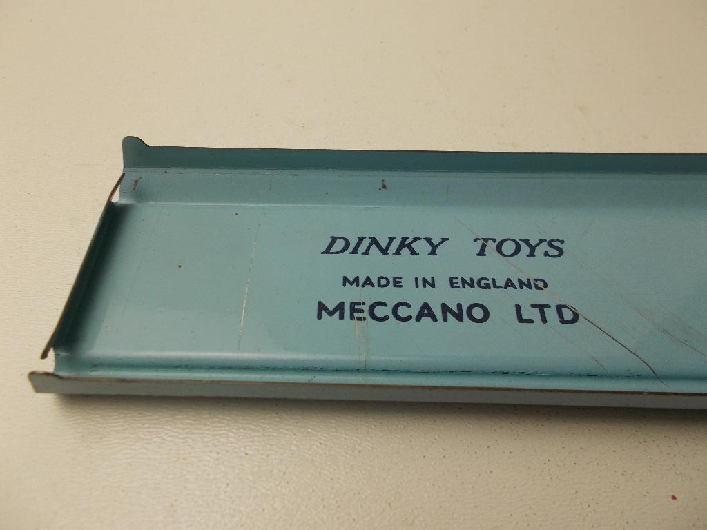 1955 Dinky Toys 794 LOADING RAMP PULLMORE CARTRANSPORTER (B), Ophalen of Verzenden, Gebruikt, Bus of Vrachtwagen, Dinky Toys