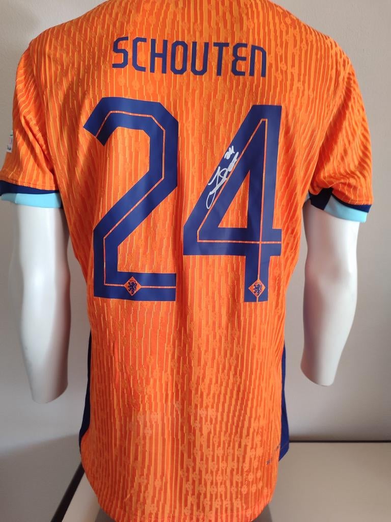 Nederlands Elftal shirt met handtekening van Schouten + COA, Verzamelen, Sportartikelen en Voetbal, Ophalen of Verzenden, Nieuw