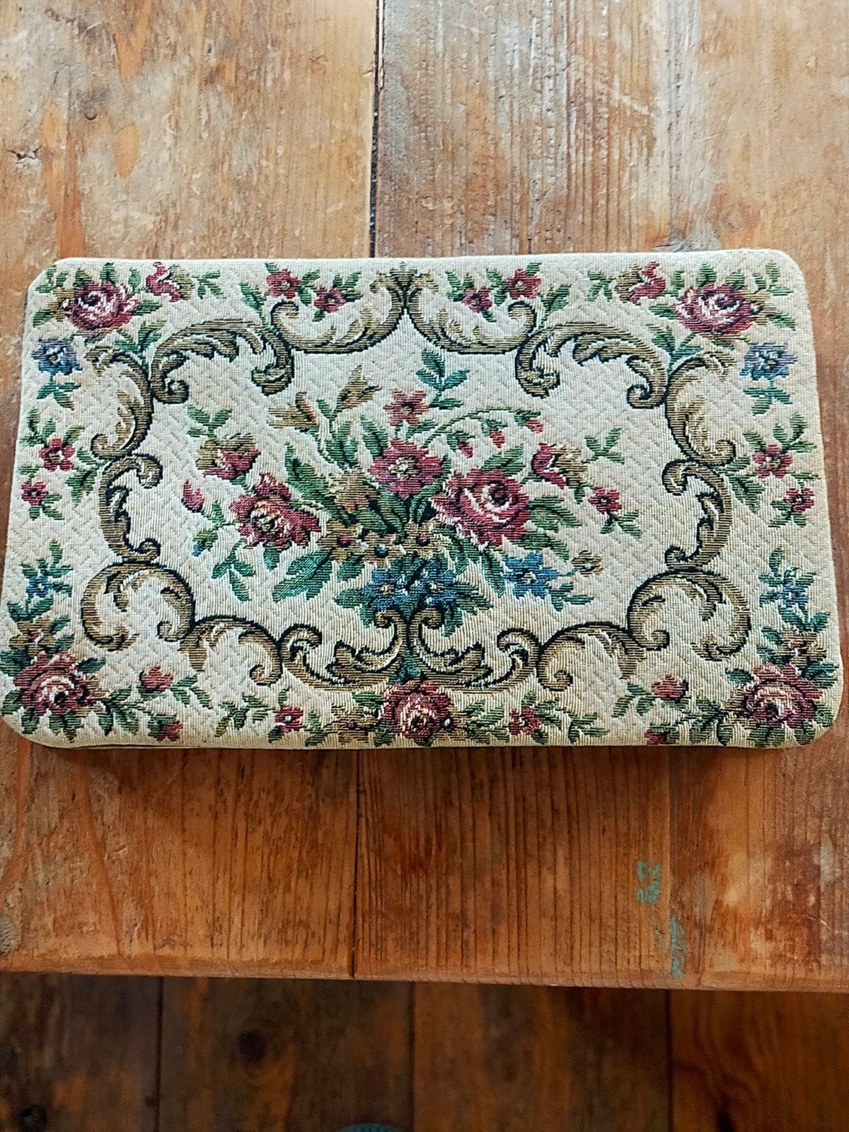 Doosje met gobelin stof, Ophalen of Verzenden