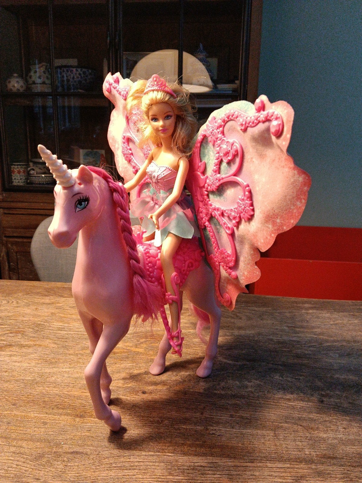 Barbiepaard / eenhoorn met of zonder vlinderbarbie, Kinderen en Baby's, Speelgoed | Poppen, Ophalen of Verzenden, Barbie
