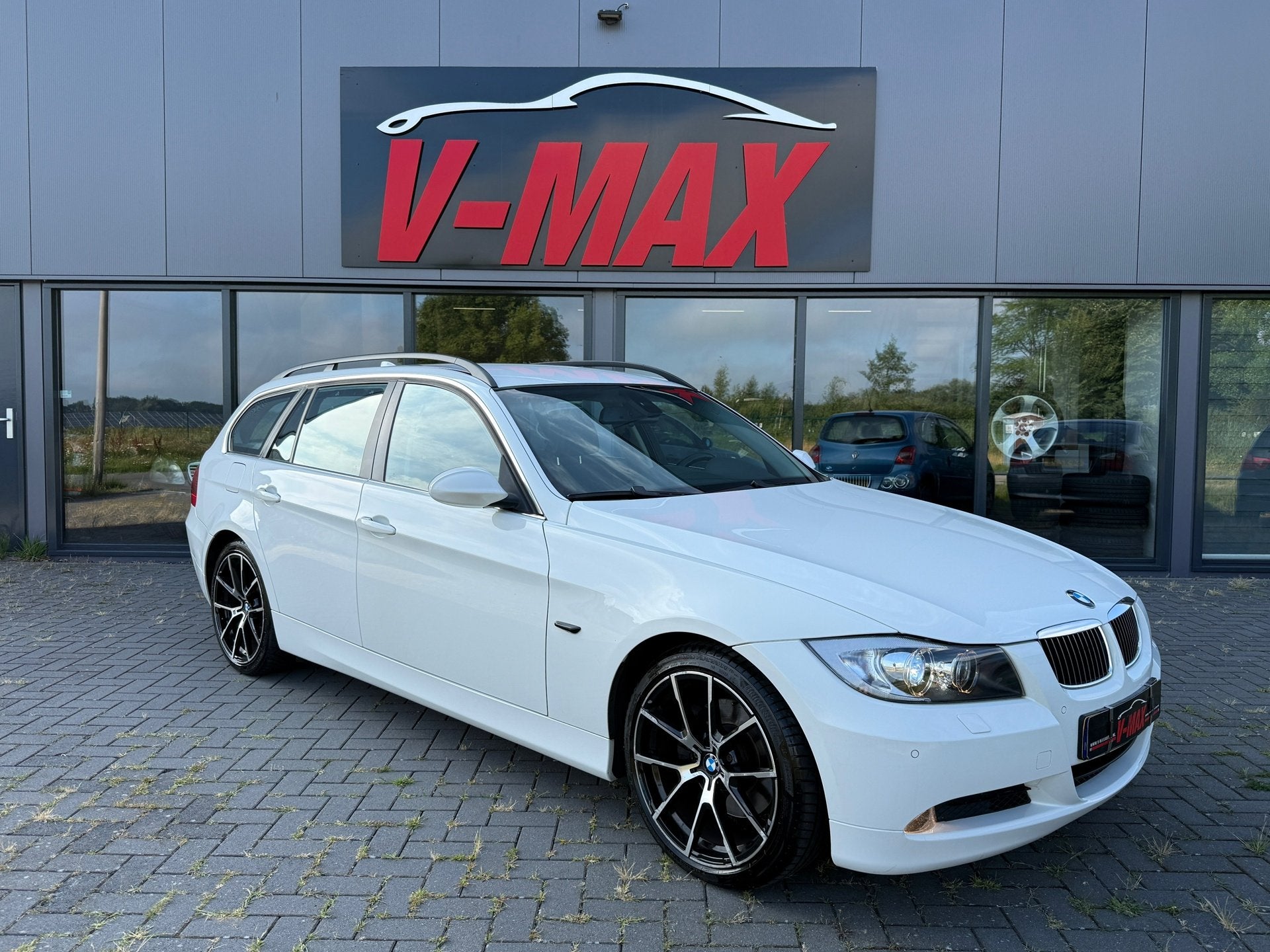 BMW 325i 3.0 AUT Xenon Carplay ½Leer Sportint Stoelvw Clima, Automaat, 745 kg, Achterwielaandrijving, Gebruikt