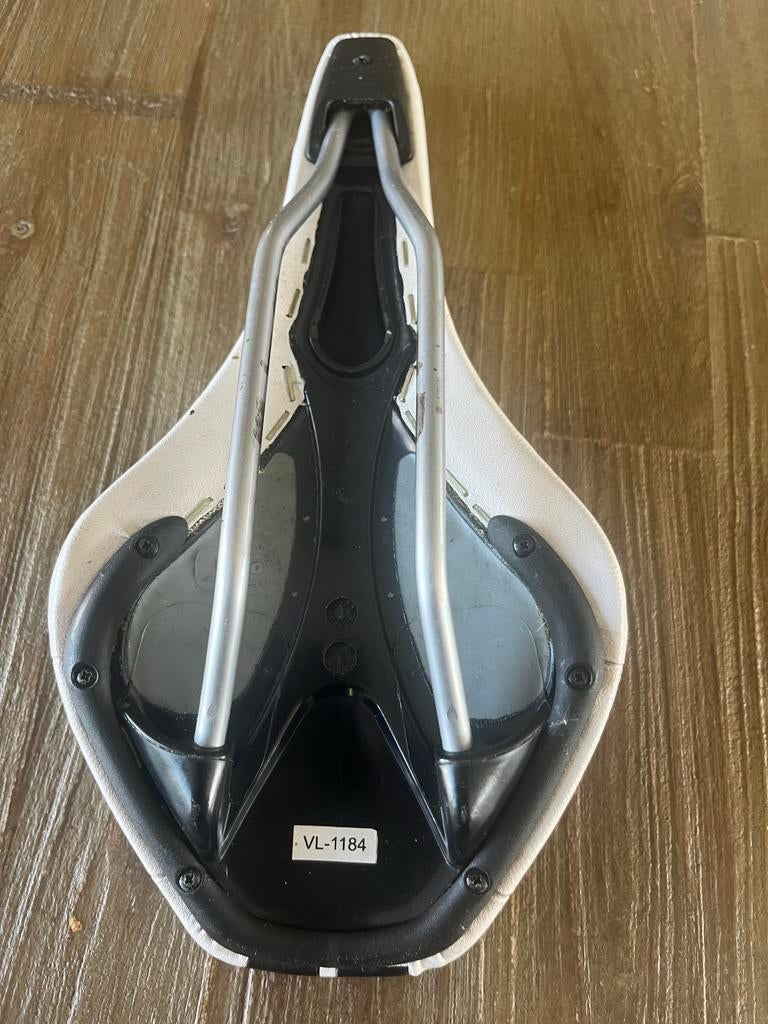 Giant zadel z.g.a.n. voor racefiets, Fietsen en Brommers, Fietsonderdelen, Ophalen of Verzenden, Zo goed als nieuw, Zadel
