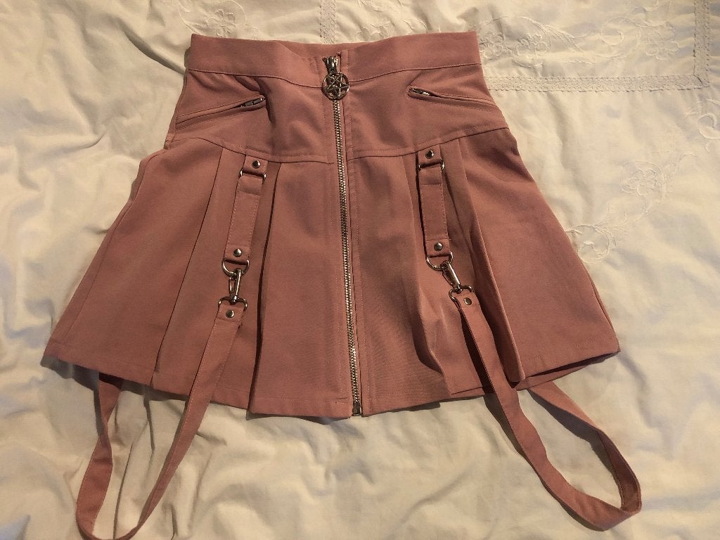 Killstar Blaire B*tch mini skirt S, Kleding | Dames, Ophalen of Verzenden, Zo goed als nieuw, Roze, Maat 36 (S)