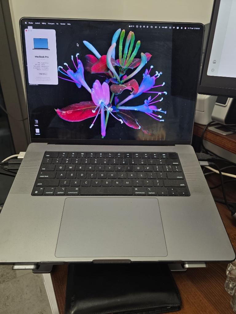 Apple MacBook Pro 16-inch (M1 Max, 64GB, 1TB) – Topstaat, 1 TB of meer, 64 GB of meer, Qwerty, Zo goed als nieuw