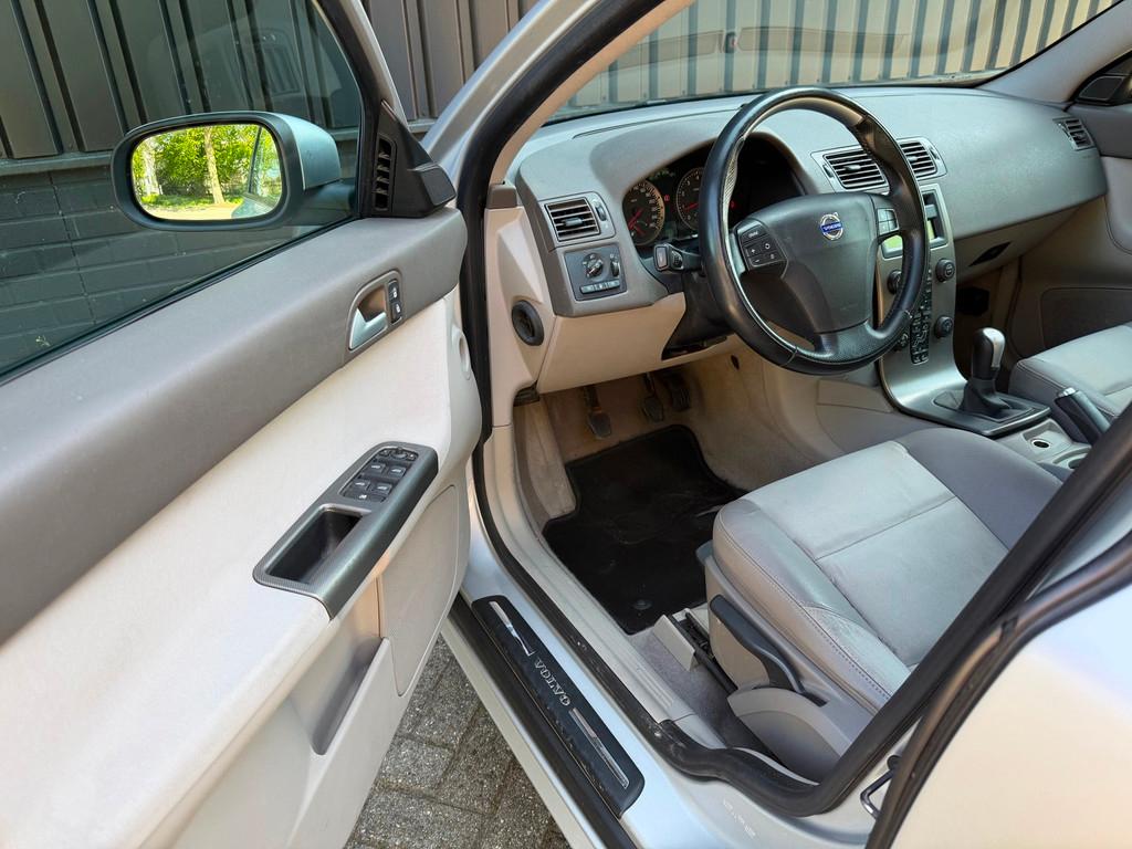Volvo V50 2.5 T5 AWD Momentum | 2006 | Trekhaak |, Auto's, Stof, Gebruikt, Huisgarantie, 2521 cc