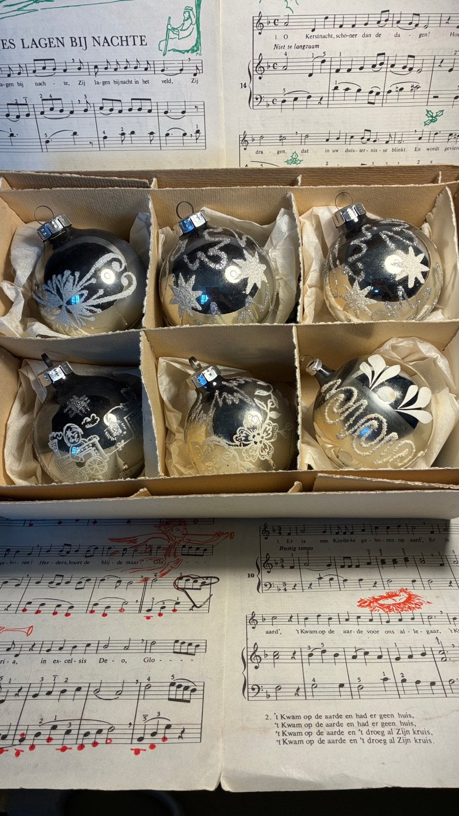 Doos oude kerstballen diam.8-9 cm van glas, Ophalen of Verzenden, Gebruikt