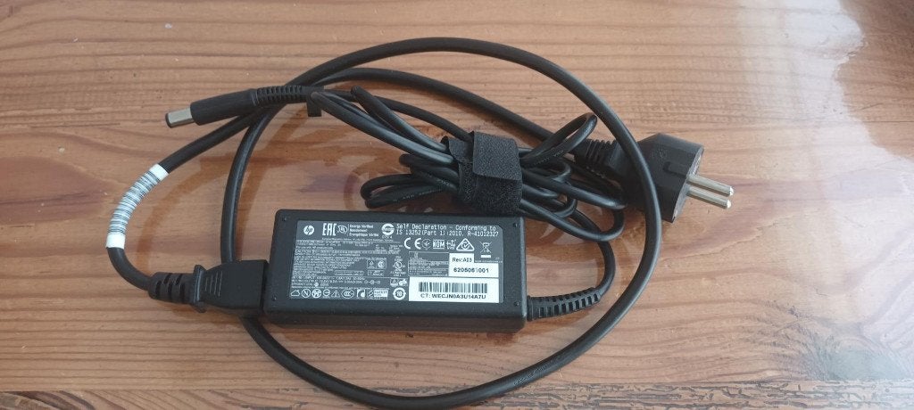 HP Travel AC adapter 19.5V 3.33A 65W, Computers en Software, Laptop-opladers, Ophalen of Verzenden, Gebruikt, HP Adapter
