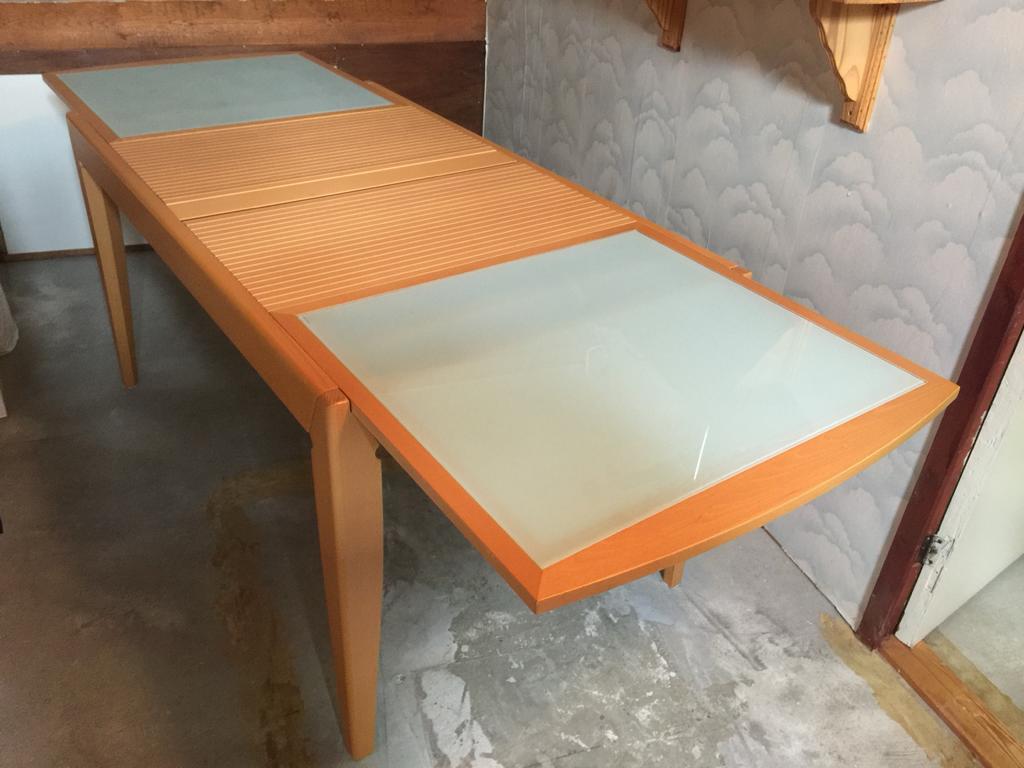 Uitschuiftafel beukenhout met melkglas platen, Ophalen, Gebruikt, 100 tot 150 cm, Vijf personen of meer
