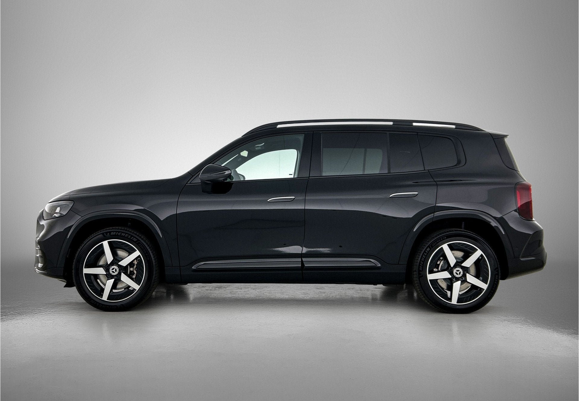 Mercedes-Benz GLB 200 Business Solution AMG 7p. 58 kWh | Pre, Auto's, Zwart, 7 stoelen, Nieuw, GLB