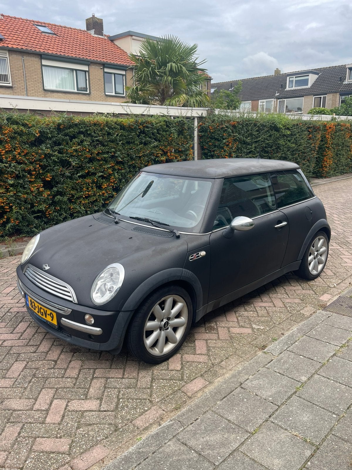 Mini 1.6 16V ONE 2004 mat Zwart, Auto's, Voorwielaandrijving, 4 cilinders, 4 stoelen, Zwart