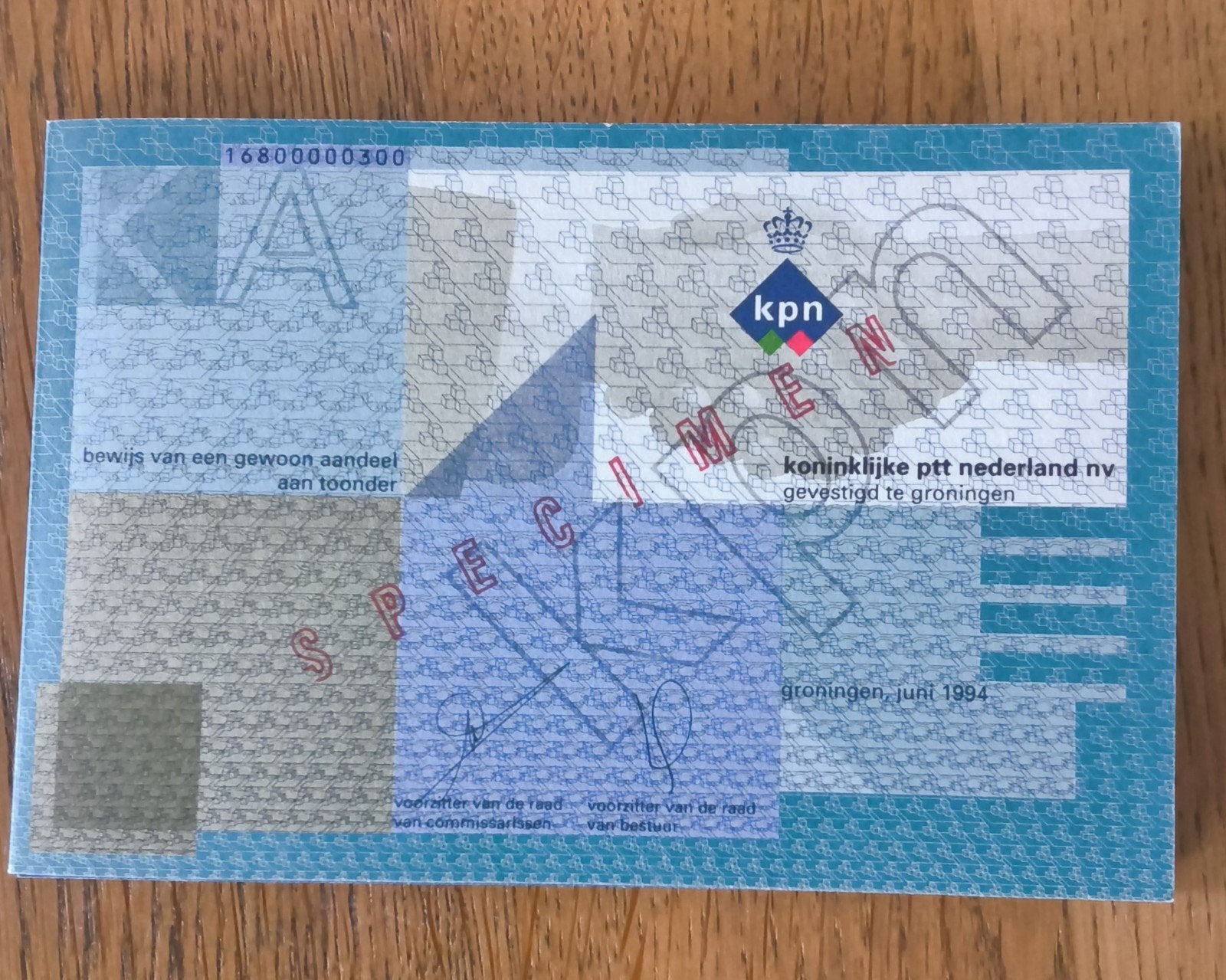 Kerstkaart PTT 1994 met postzegels en aandeel KPN, Ophalen of Verzenden