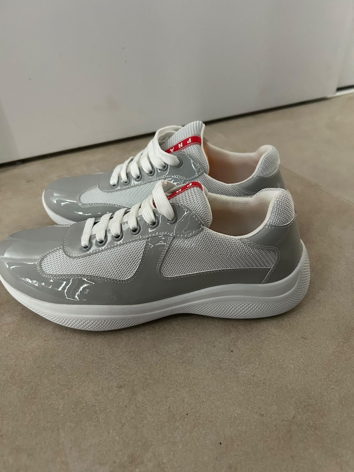 Prada sneakers grijs maat 43, Ophalen of Verzenden, Zo goed als nieuw, Overige kleuren, Sneakers of Gympen