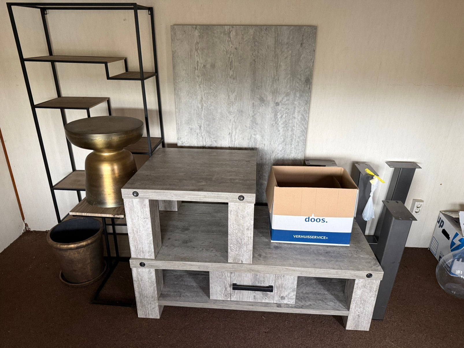 Complete woonkamer/eetkamer set – tafel, 4 stoel, kast deco, Huis en Inrichting, Ophalen
