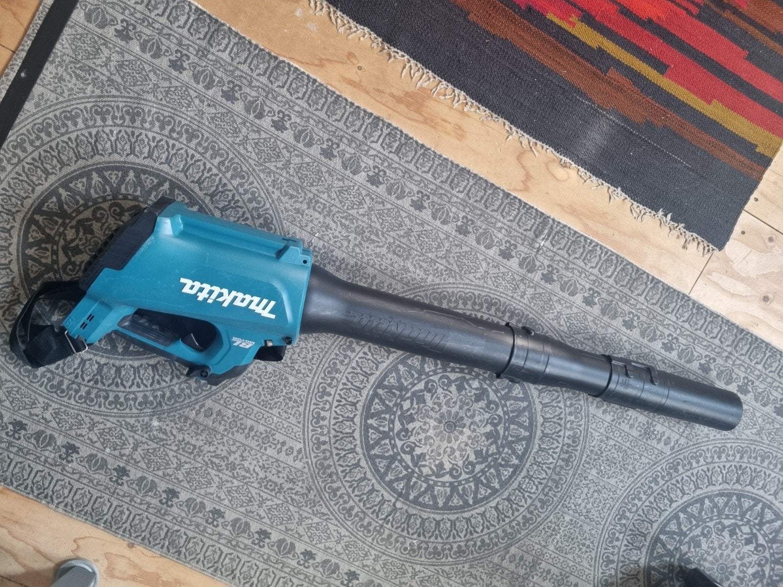 Makita Accu Bladblazer DUB184Z - Zo goed als nieuw, Tuin en Terras, Bladblazers, Ophalen, Zo goed als nieuw, Makita, Accu