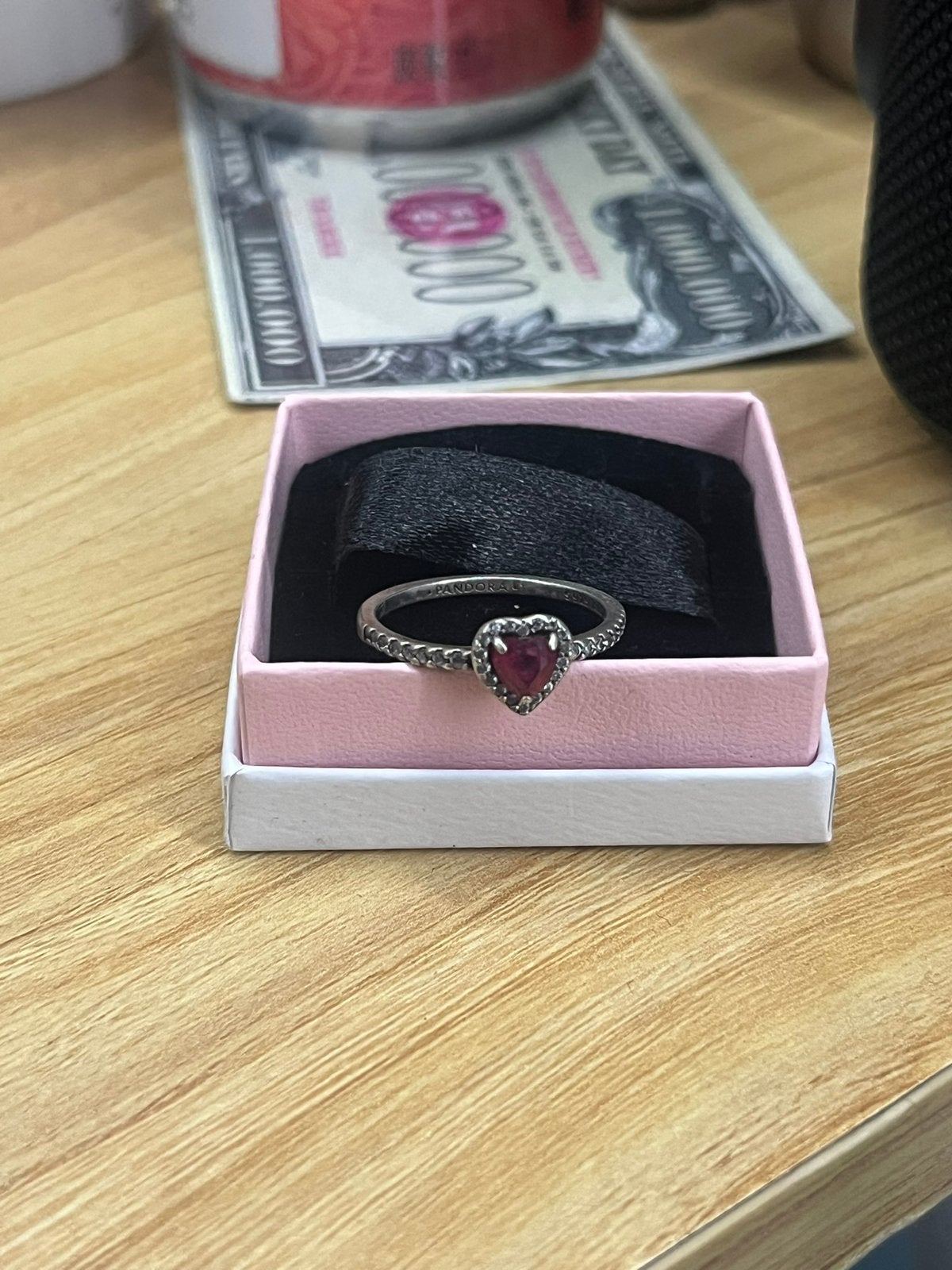 Pandora ring rood, Sieraden, Tassen en Uiterlijk, Ringen, Gebruikt, Ophalen of Verzenden, Dame, Rood