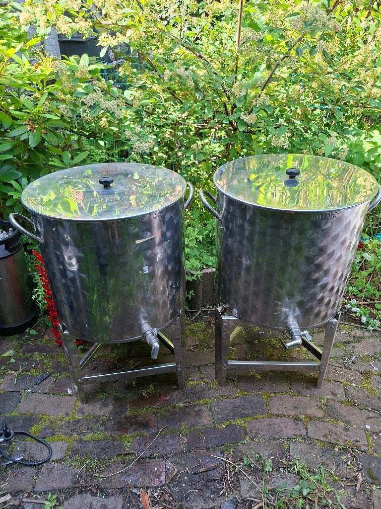 Rvs vaten met kraan 100l Polsinelli, Ophalen, Gebruikt