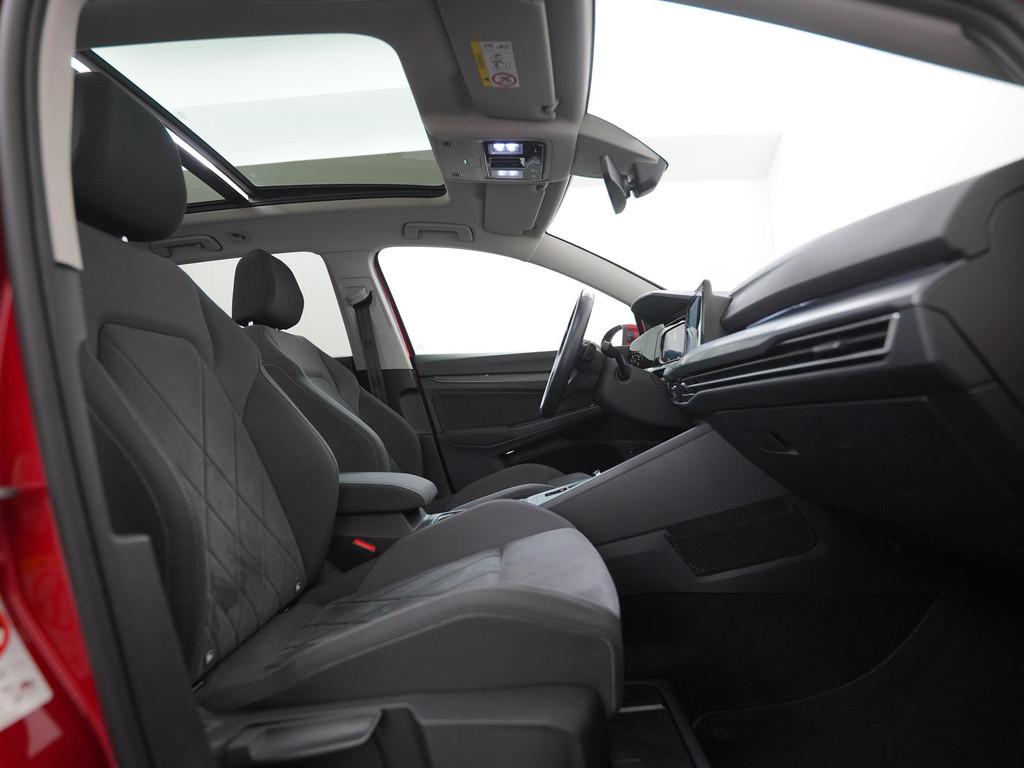 Volkswagen Golf Variant 1.5 eTSI Style DSG | Trekhaak | Pano, 12 maanden, 4 cilinders, Golf Variant, Geïmporteerd