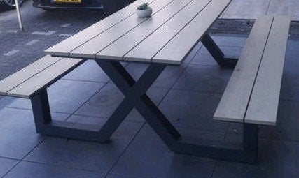 Moderne picknicktafel met stalen onderstel composiet blad, Ophalen of Verzenden, Zo goed als nieuw, Rechthoekig, Overige materialen