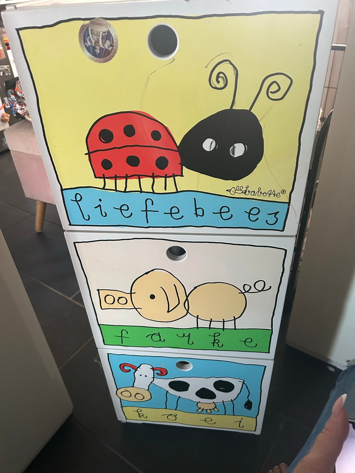 Leuke commode met dierenprint voor kinderkamer, Ophalen, Gebruikt, Commode